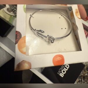 SwaroskyAnchor Silver Bracelet
